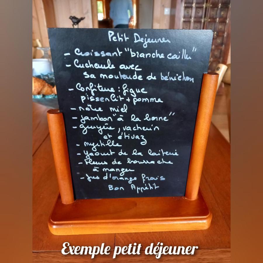 Bed and Breakfast Les Abeilles Romont Exteriér fotografie