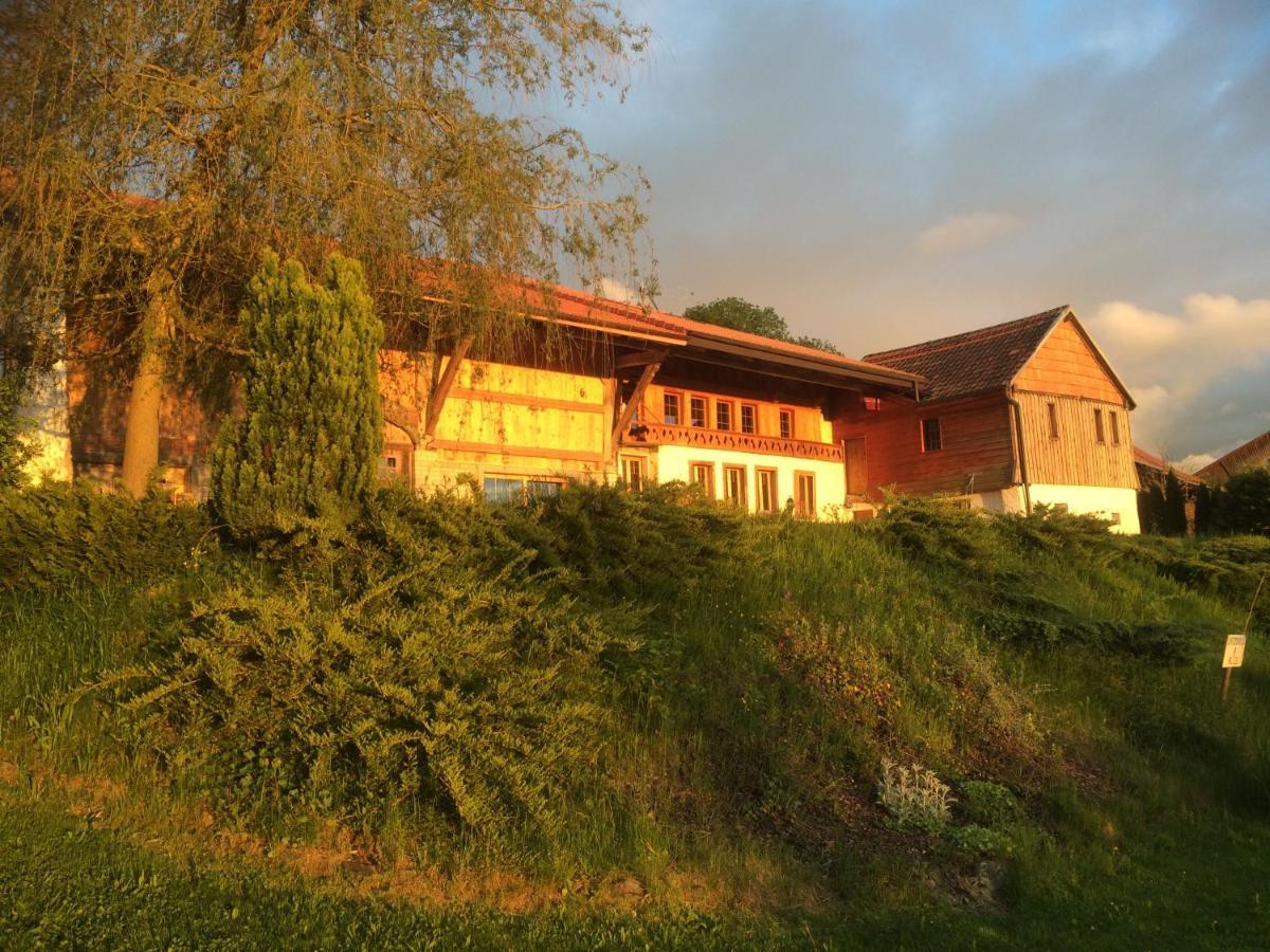 Bed and Breakfast Les Abeilles Romont Exteriér fotografie